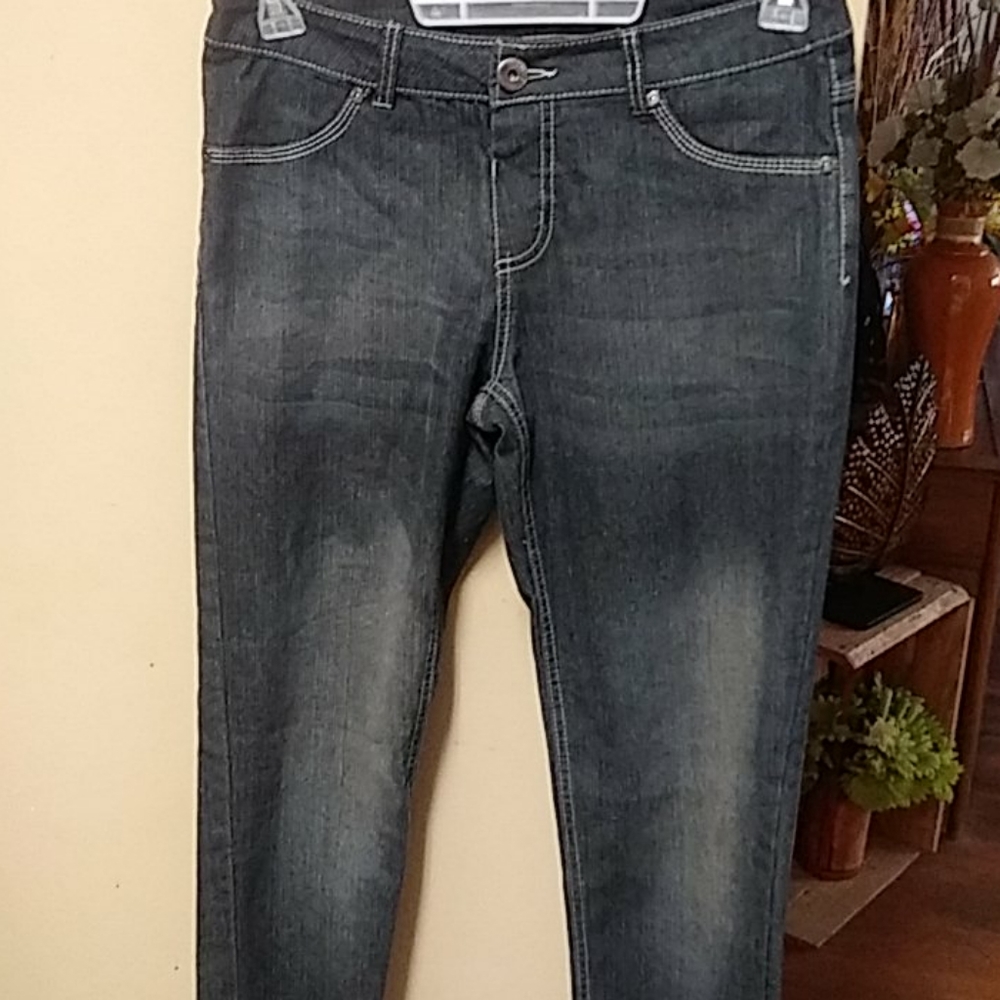 Womens Seventh Ruby Jeans size 4 n 6